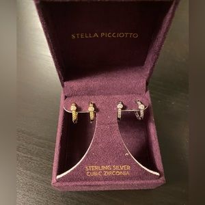 Sterling silver , cubic zirconia earring ✨